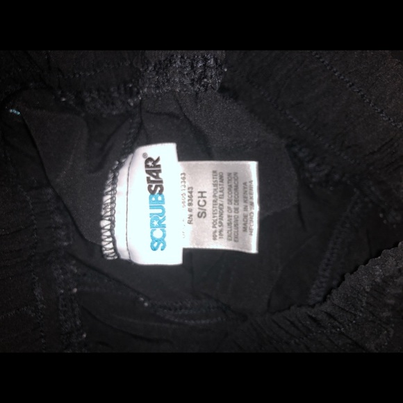 Black scrub pats - Picture 2 of 2